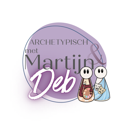 Paarse logo met tekst “Archetypisch met Martijn Deb” en twee cartoonfiguren, kunstenaar en filosoof. Workshop lansingerland